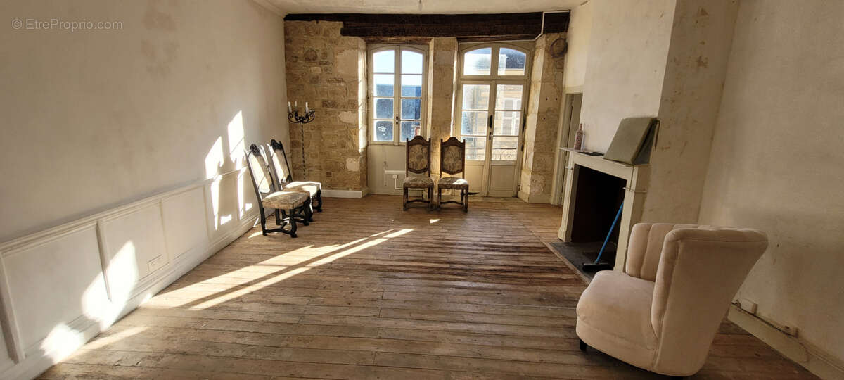 Appartement à AYEN