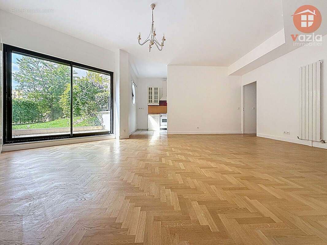 Appartement à SURESNES
