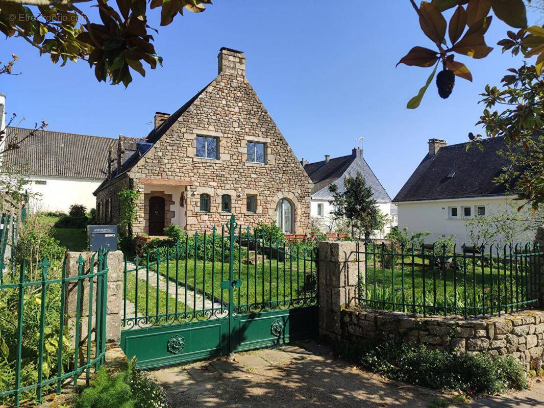 Maison à CAUDAN