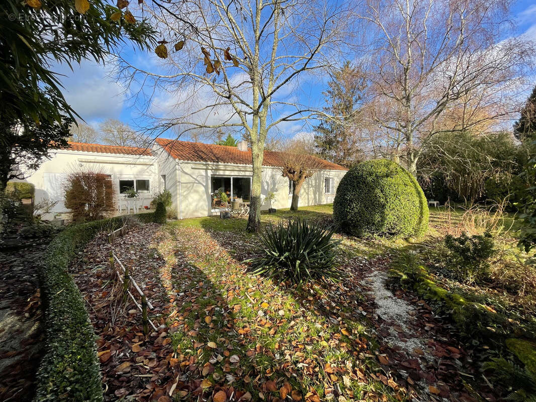 Maison à SAINT-AIGNAN-GRANDLIEU
