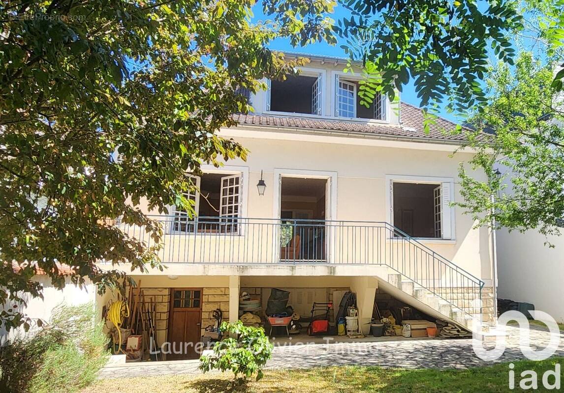 Photo 1 - Maison à SAINT-MAUR-DES-FOSSES