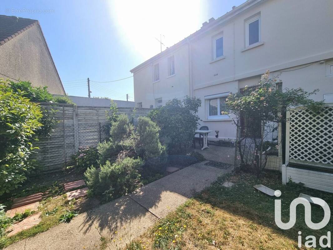 Photo 1 - Maison à BRUNOY