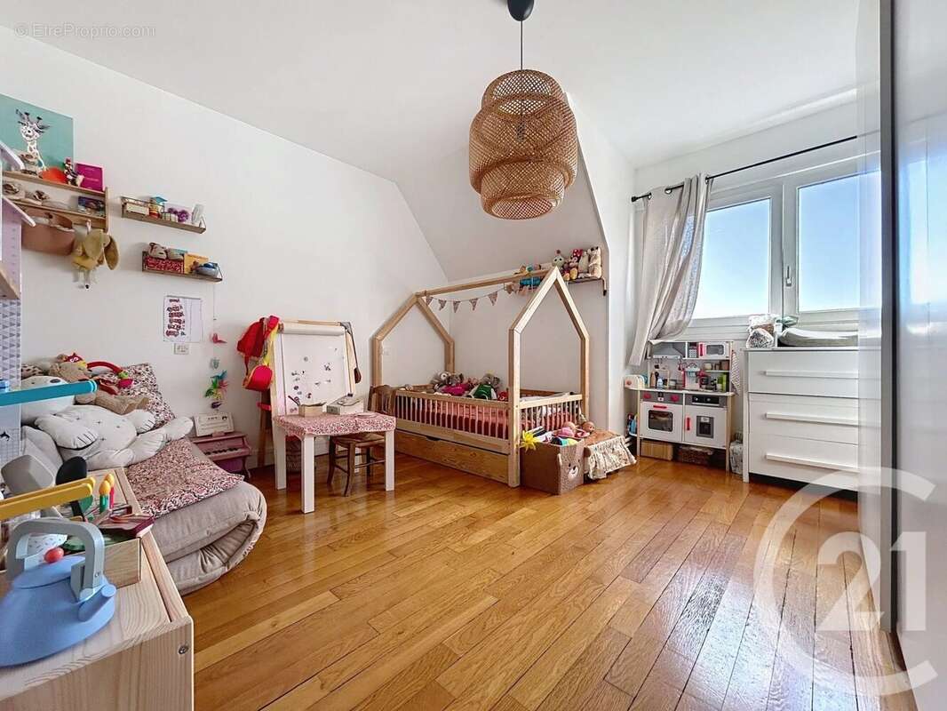 Appartement à LE KREMLIN-BICETRE