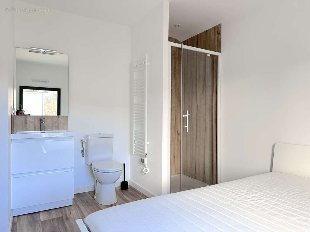 Appartement à MIGNALOUX-BEAUVOIR