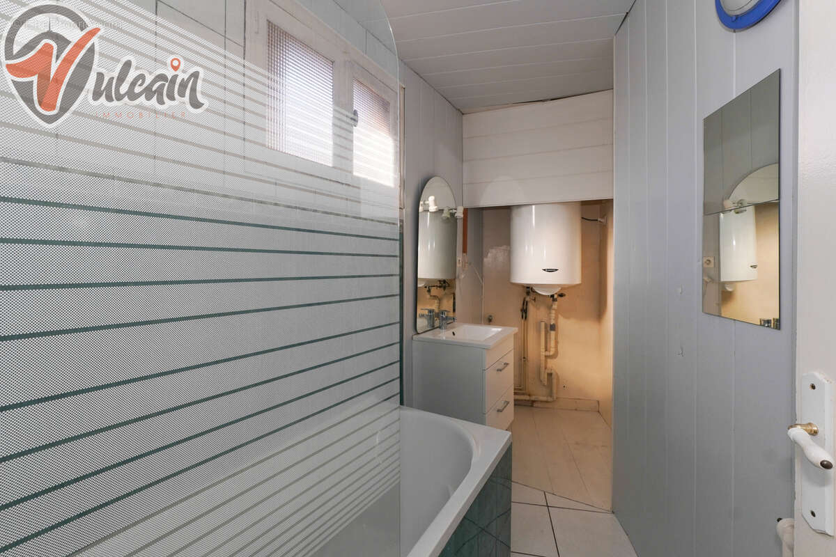 Appartement à PONT-DU-CHATEAU