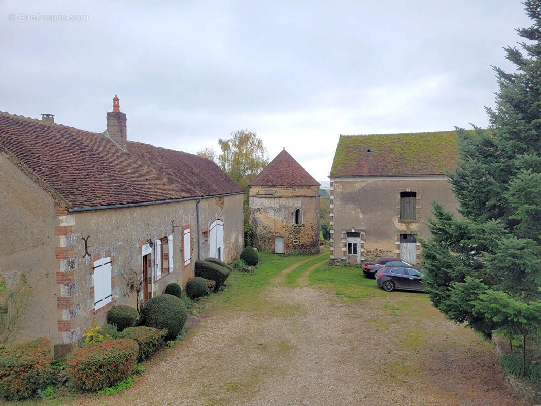 Maison à TOUCY