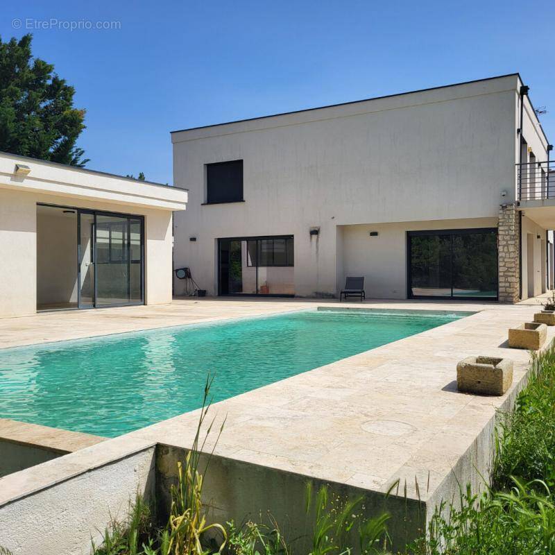 Maison à SERNHAC