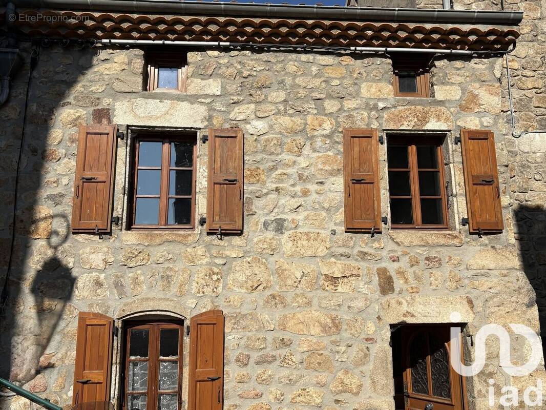 Photo 1 - Maison à COLOMBIER-LE-JEUNE
