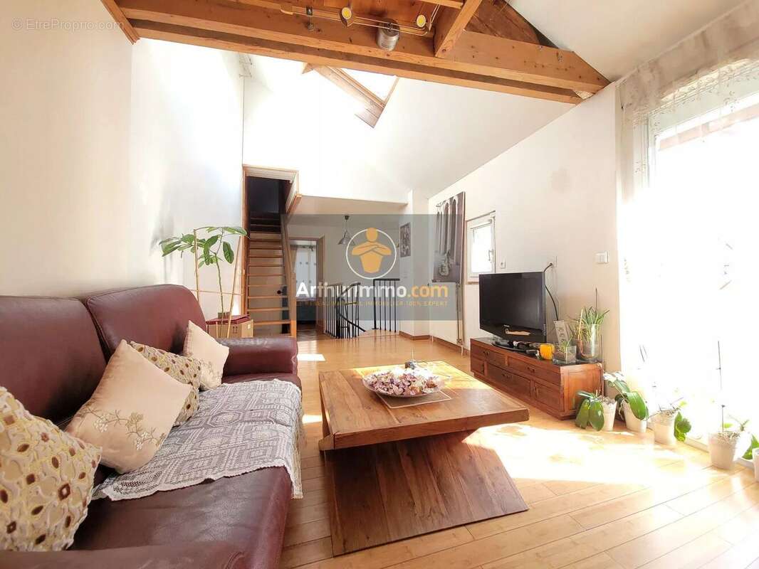 Maison à SARCELLES