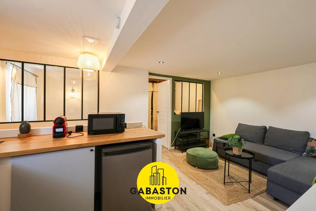 Appartement à MARSEILLE-6E