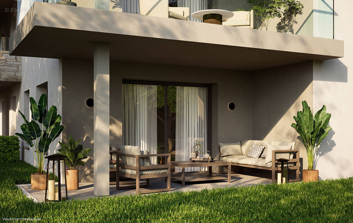 Appartement à PERONNAS