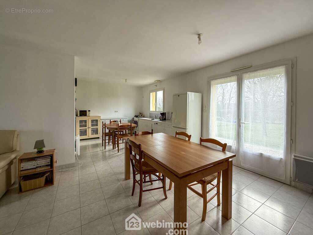 Avec son accès au jardin - Maison à MENOMBLET