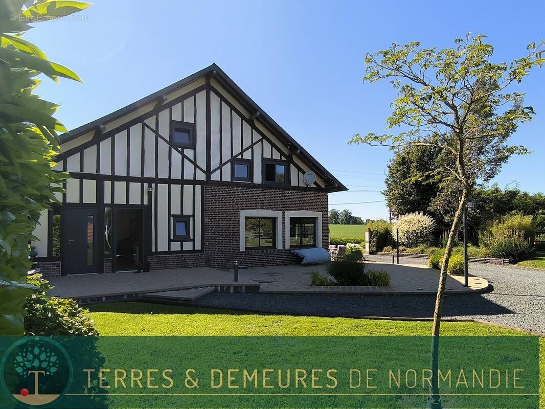 Maison à CORMEILLES
