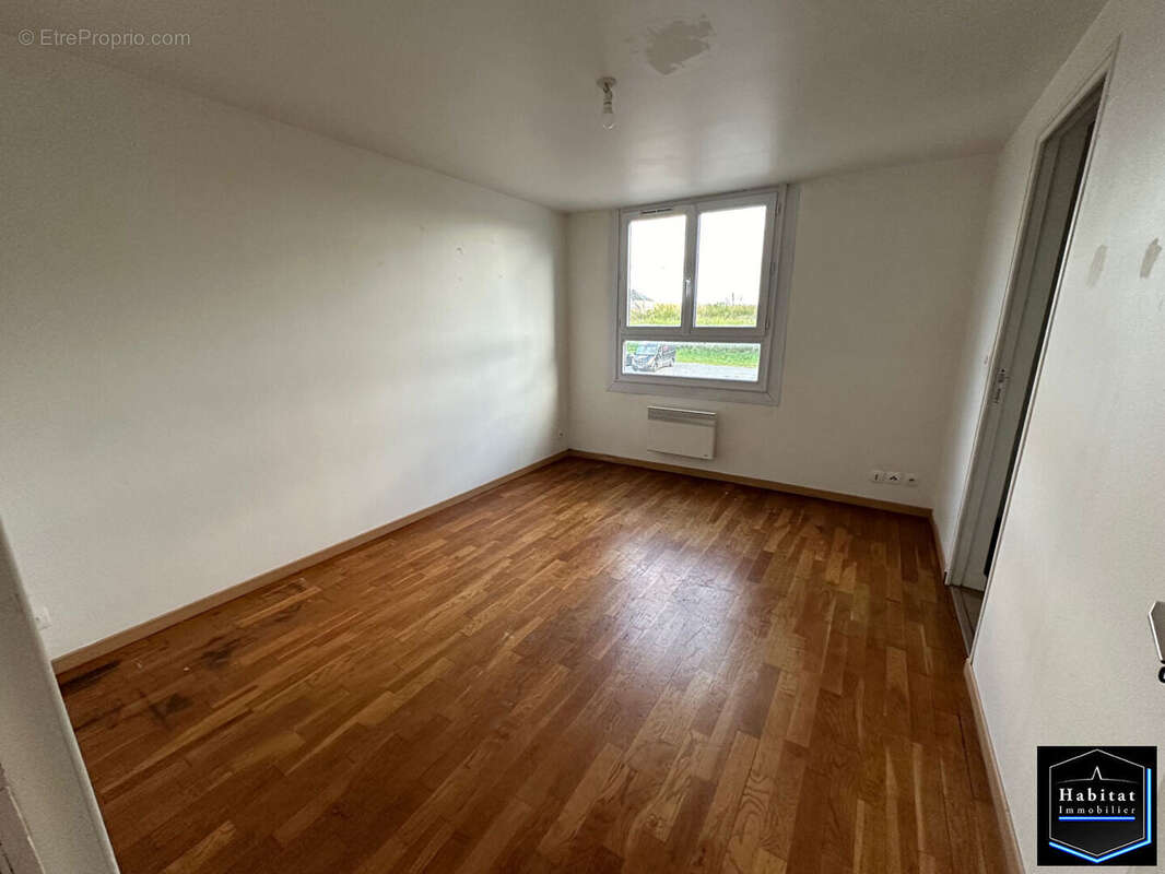 Appartement à LE PLESSIS-BELLEVILLE