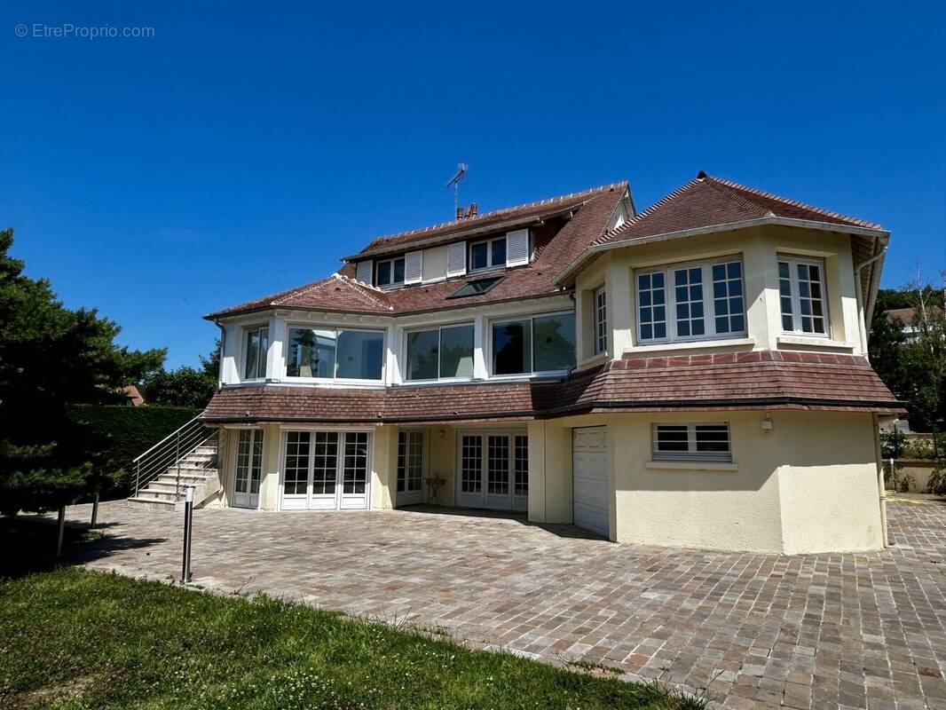 Maison à BLONVILLE-SUR-MER