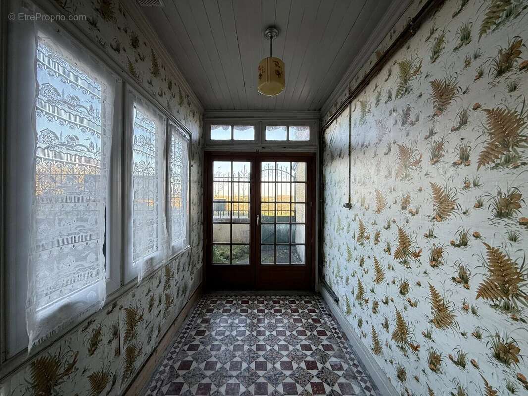 Maison à SOUVIGNE