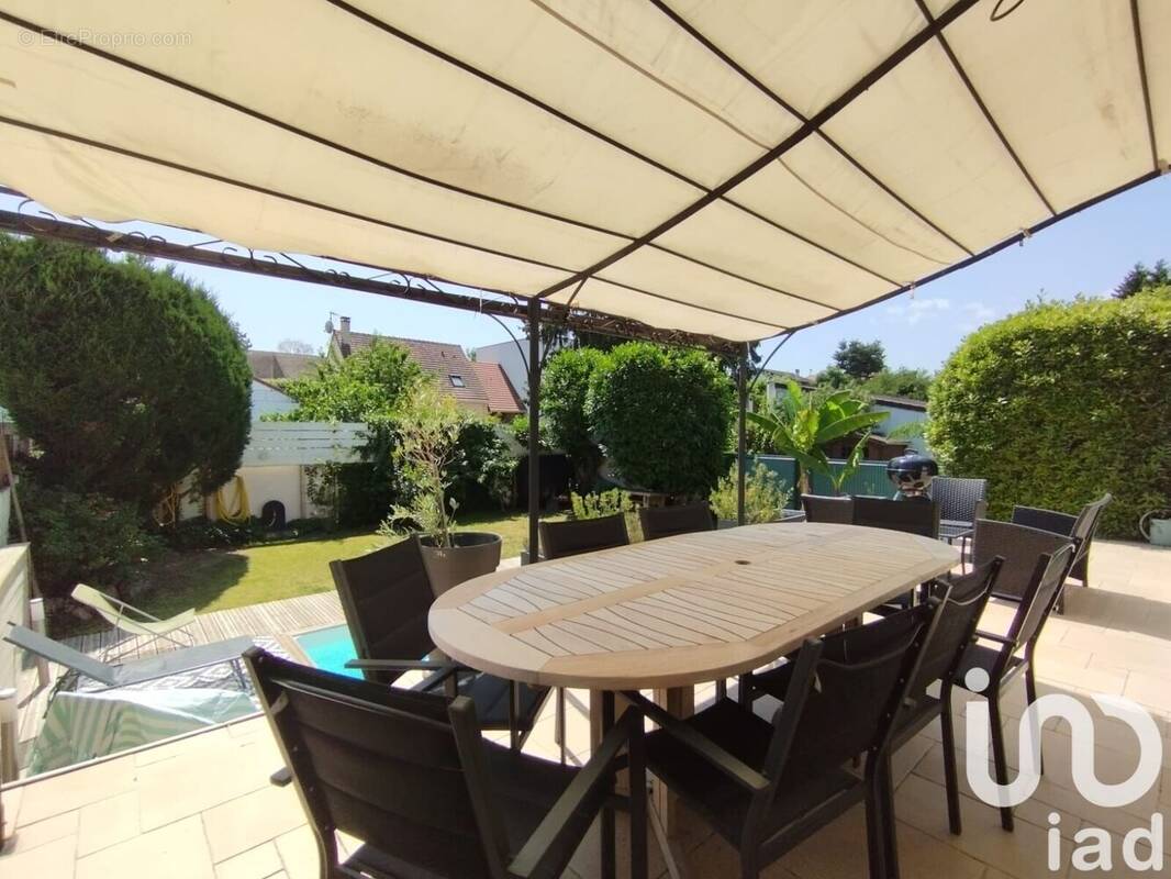 Photo 1 - Maison à CHAMPS-SUR-MARNE