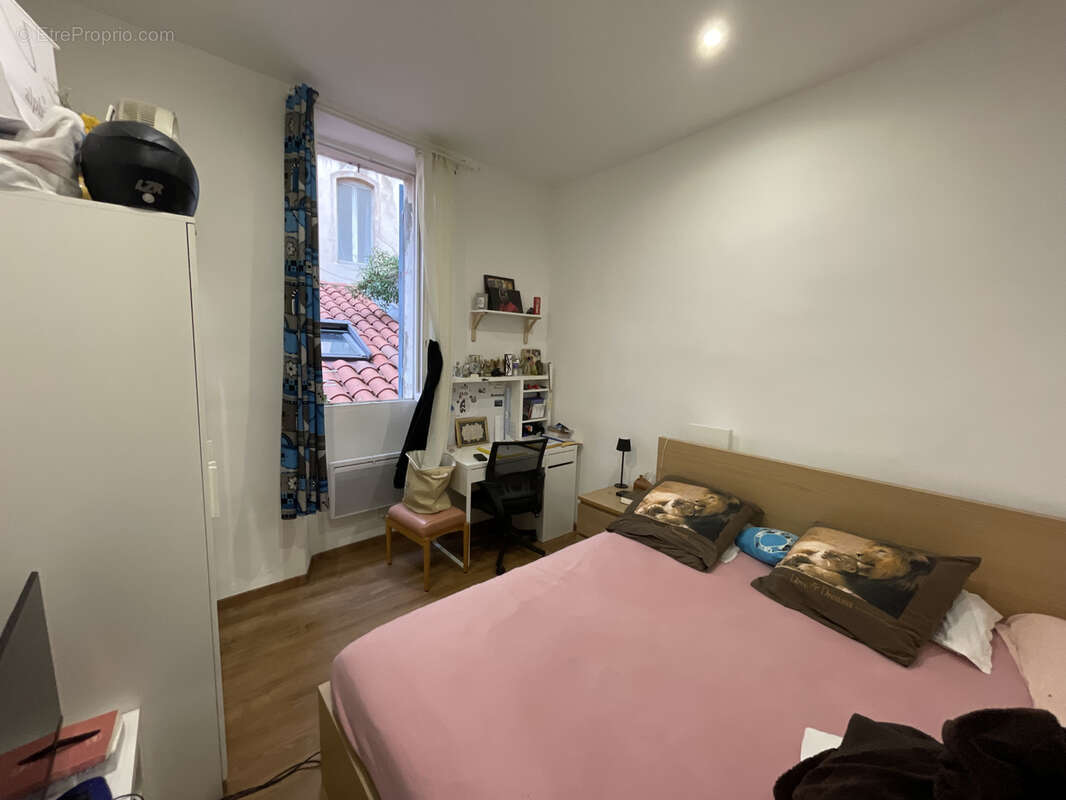 Appartement à MARSEILLE-2E