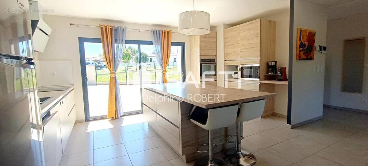 Photo 1 - Maison à PLASSAY