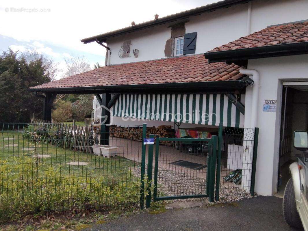 Maison à USTARITZ