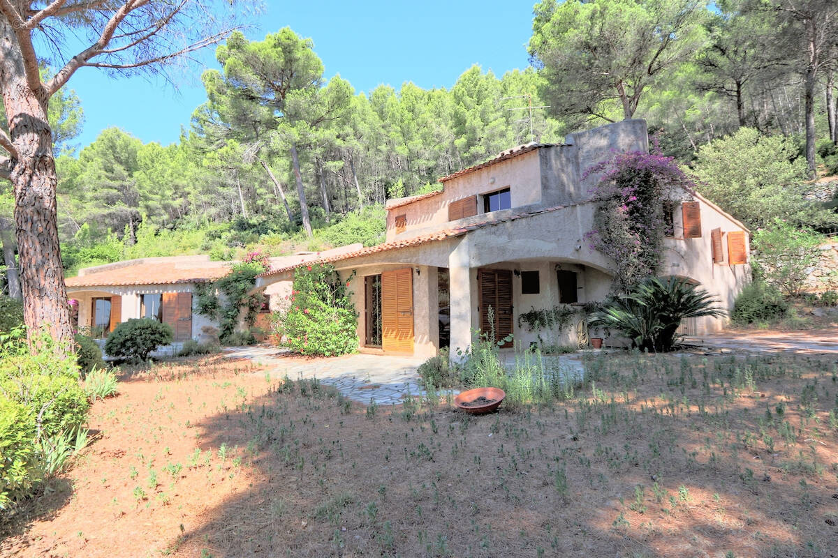 Maison à LA VALETTE-DU-VAR