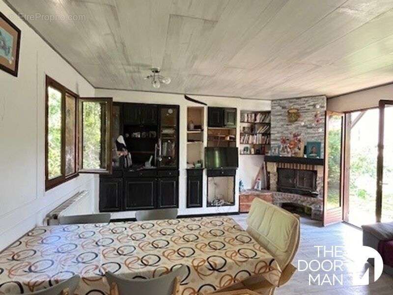 Maison à LIMOURS