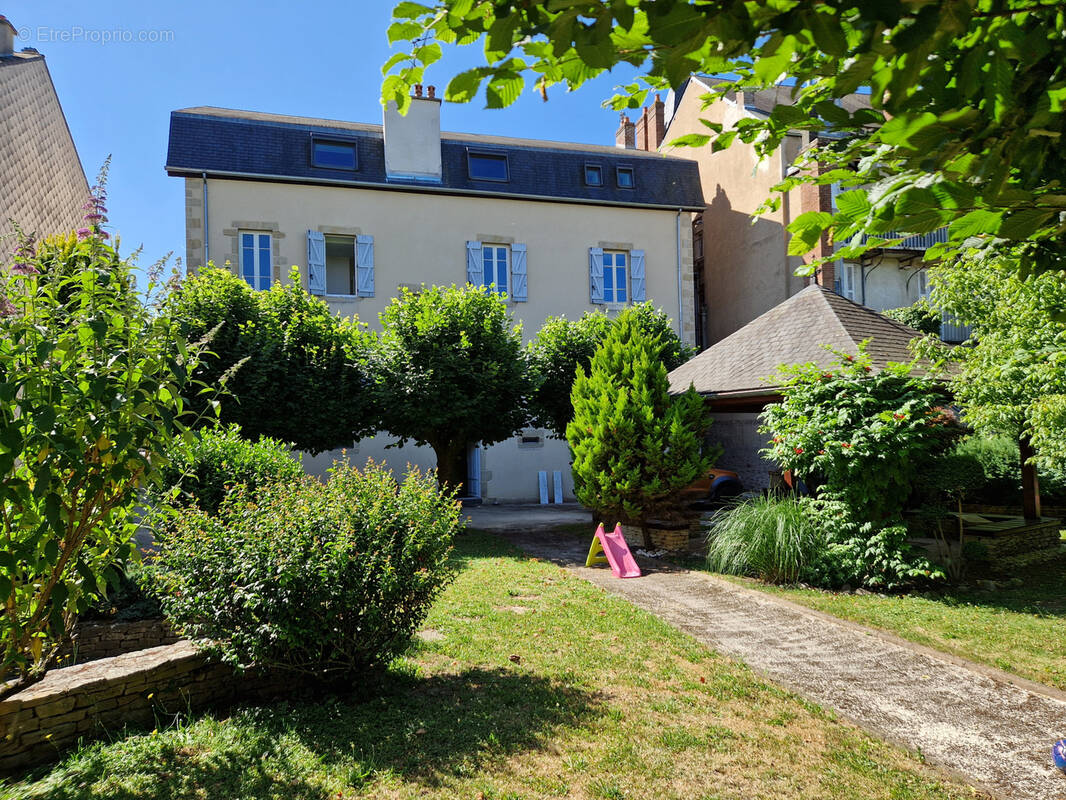 Maison à AUTUN