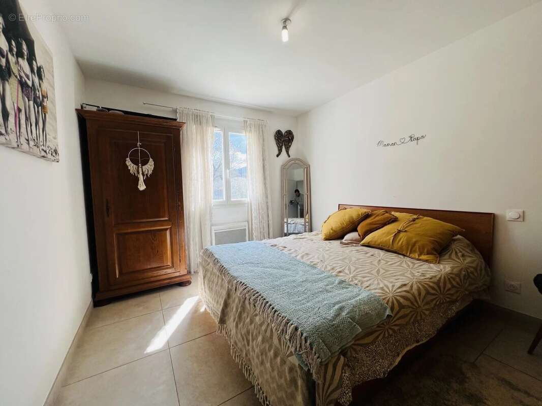Maison à NANS-LES-PINS