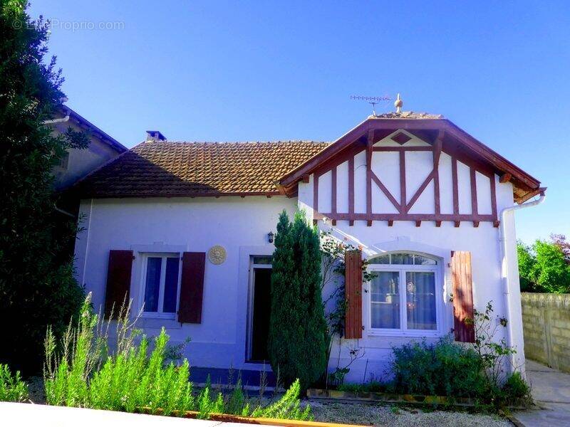 Maison à PUYOO