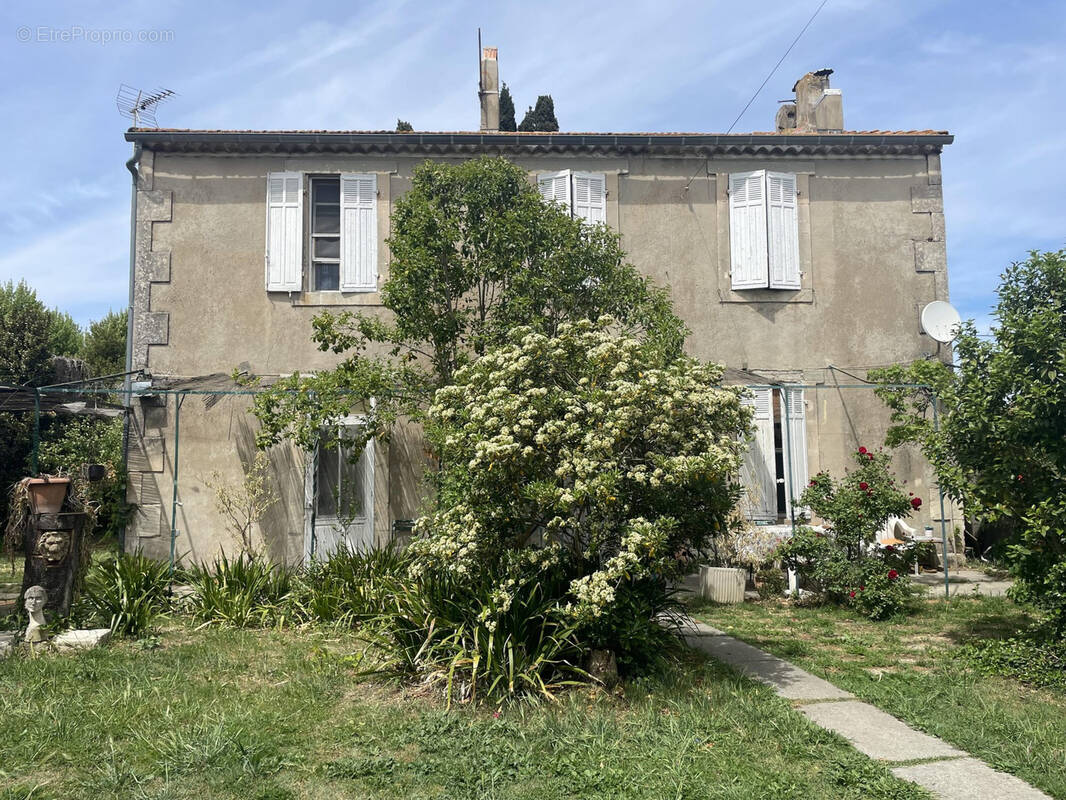 Maison à LE THOLONET