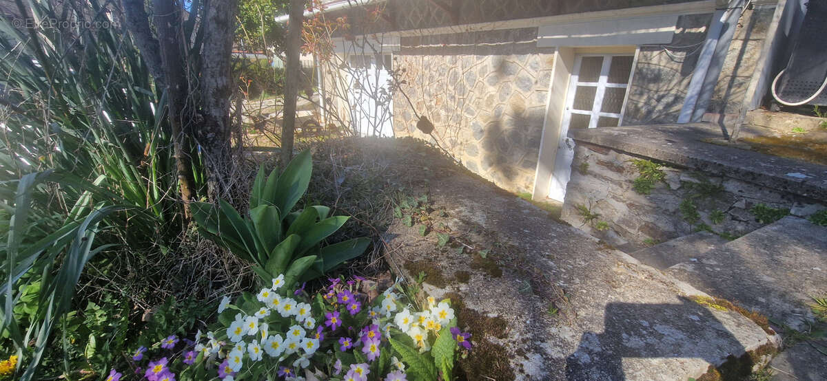 Maison à LUBERSAC