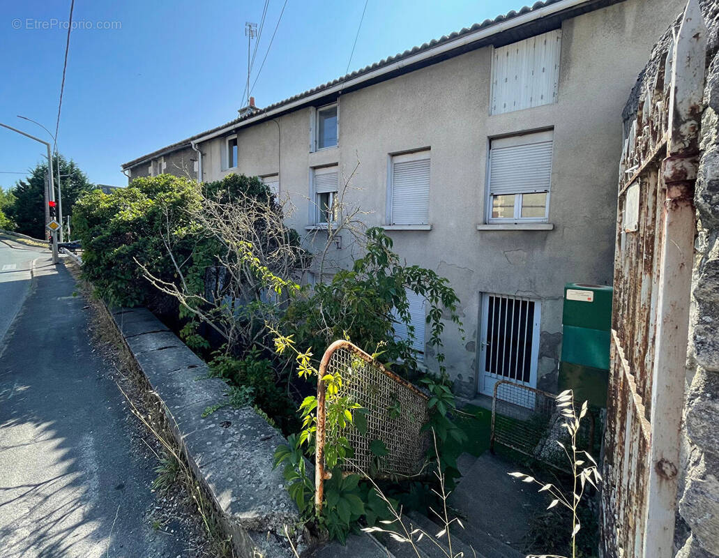 Appartement à CHASSENEUIL-DU-POITOU
