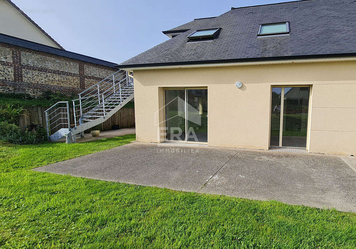 Appartement à BUCHY
