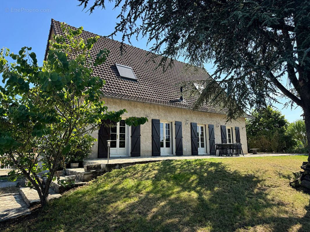 Maison à YZEURE