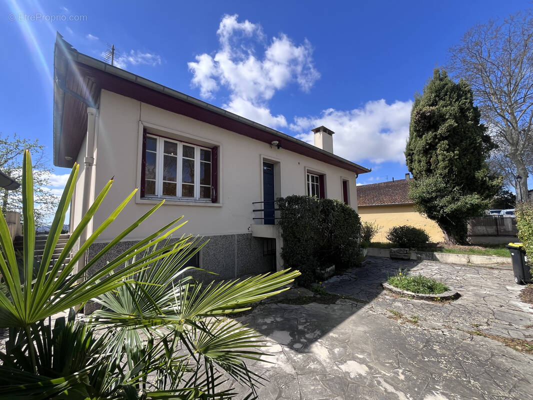 Maison à MONTASTRUC-LA-CONSEILLERE