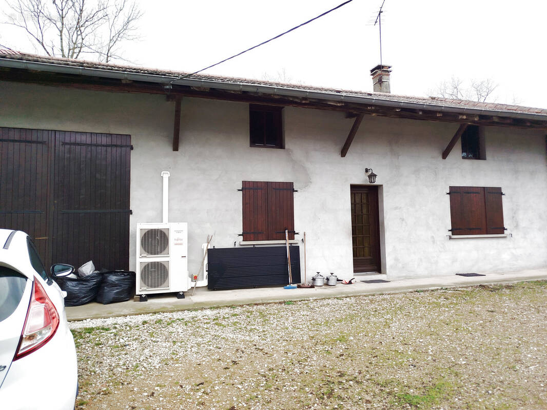 Maison à CORMOZ