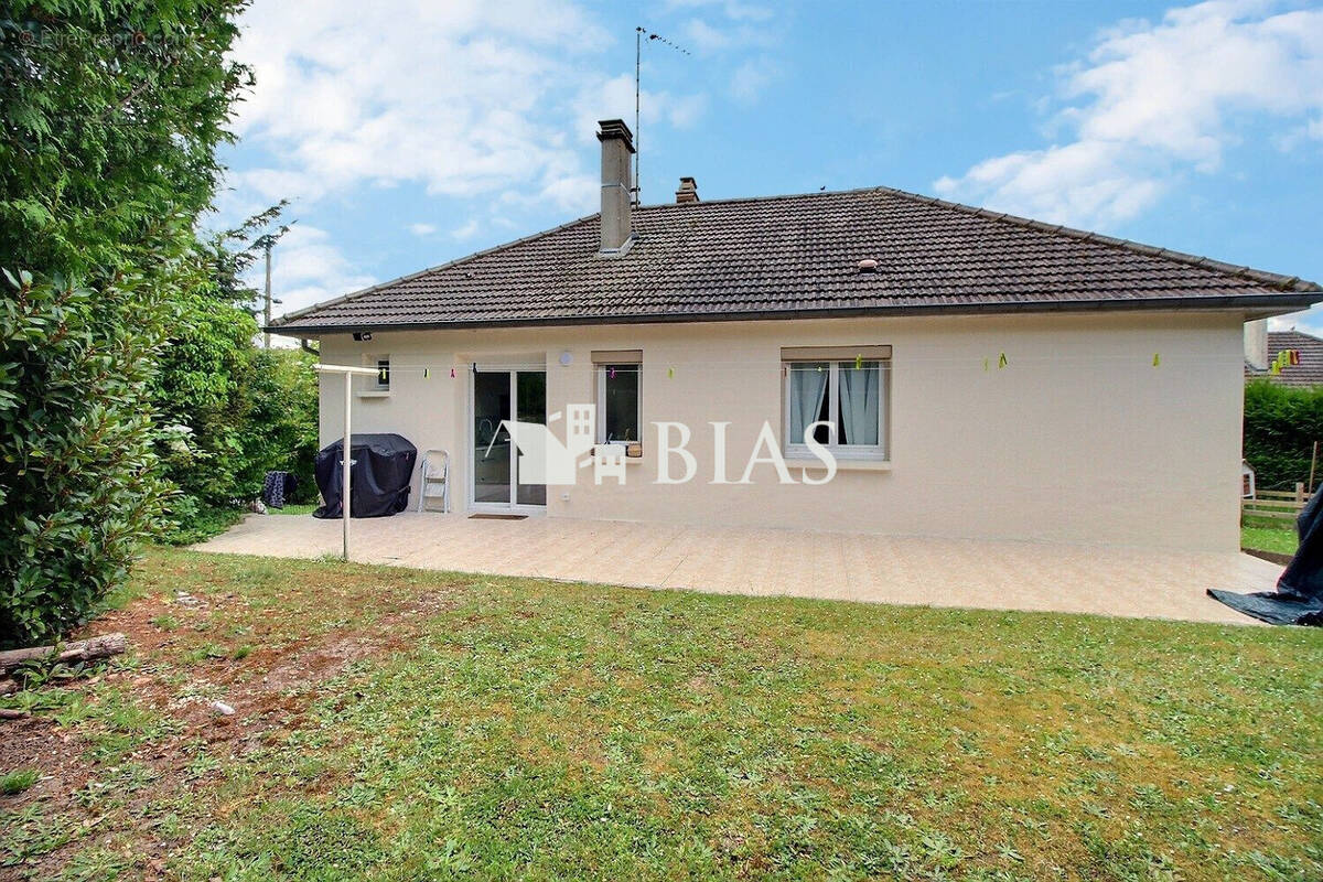 Maison à MALAUNAY