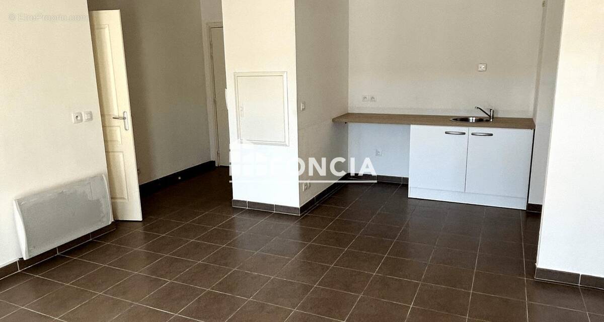 Appartement à COGOLIN