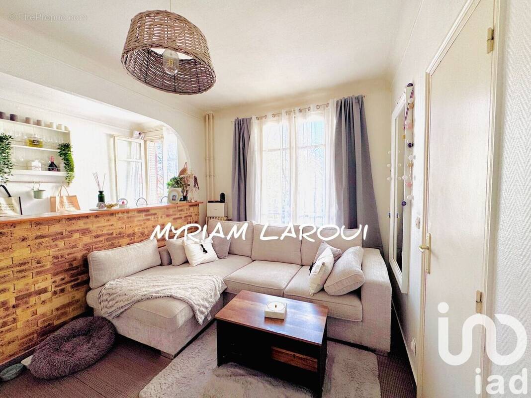 Photo 1 - Appartement à LES LILAS