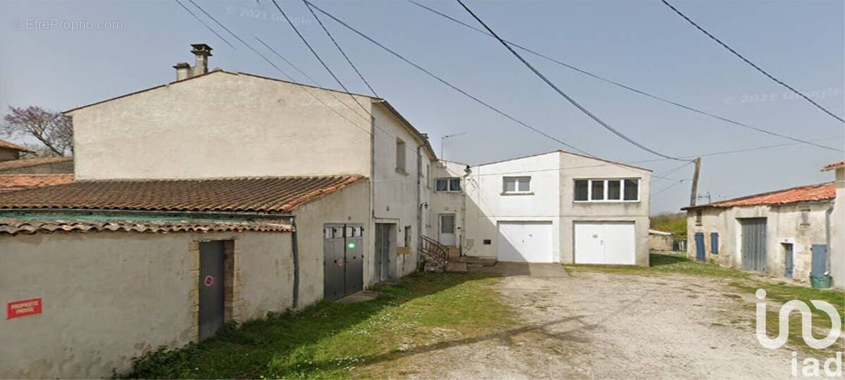 Photo 1 - Maison à SAINT-JEAN-D&#039;ANGELY