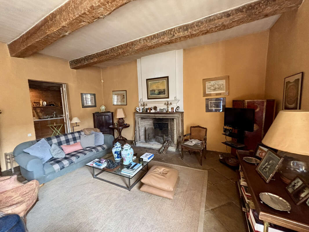 Maison à GRIGNAN