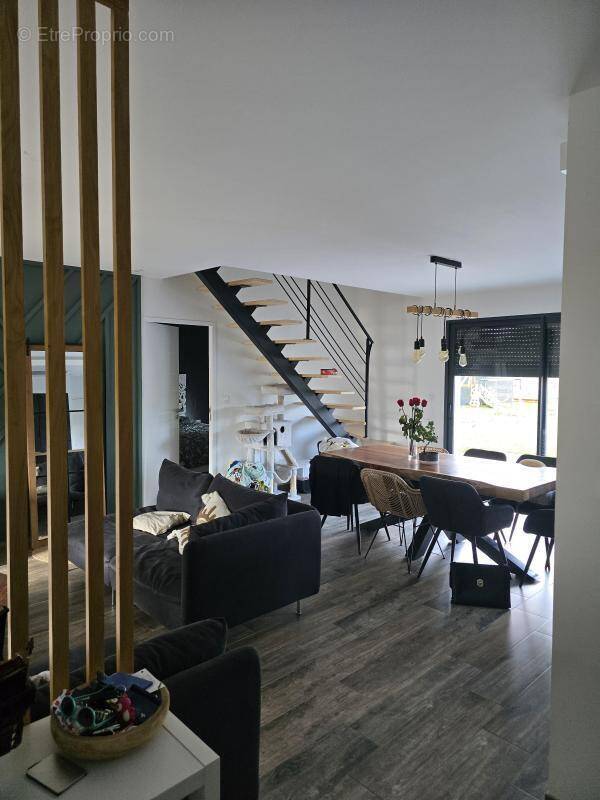 Maison à JUIGNE-SUR-LOIRE