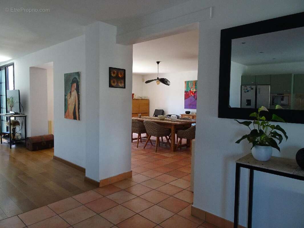 Maison à VILLETELLE