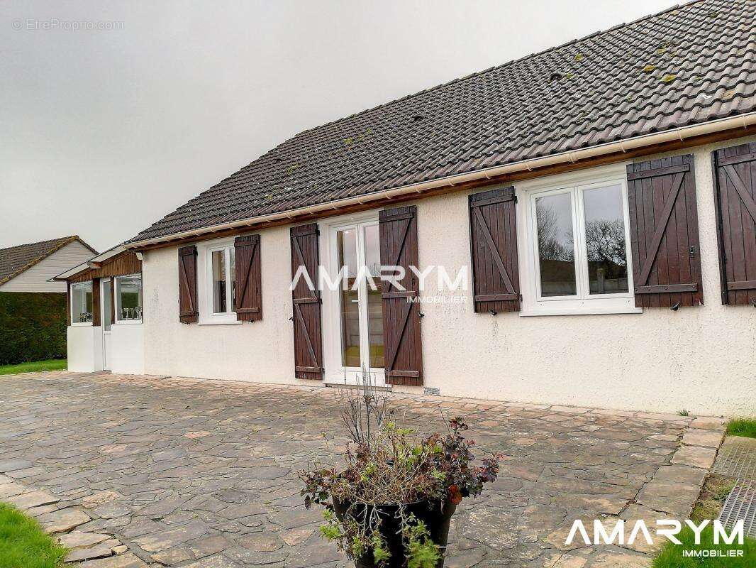 Maison à SAINT-MARTIN-EN-CAMPAGNE