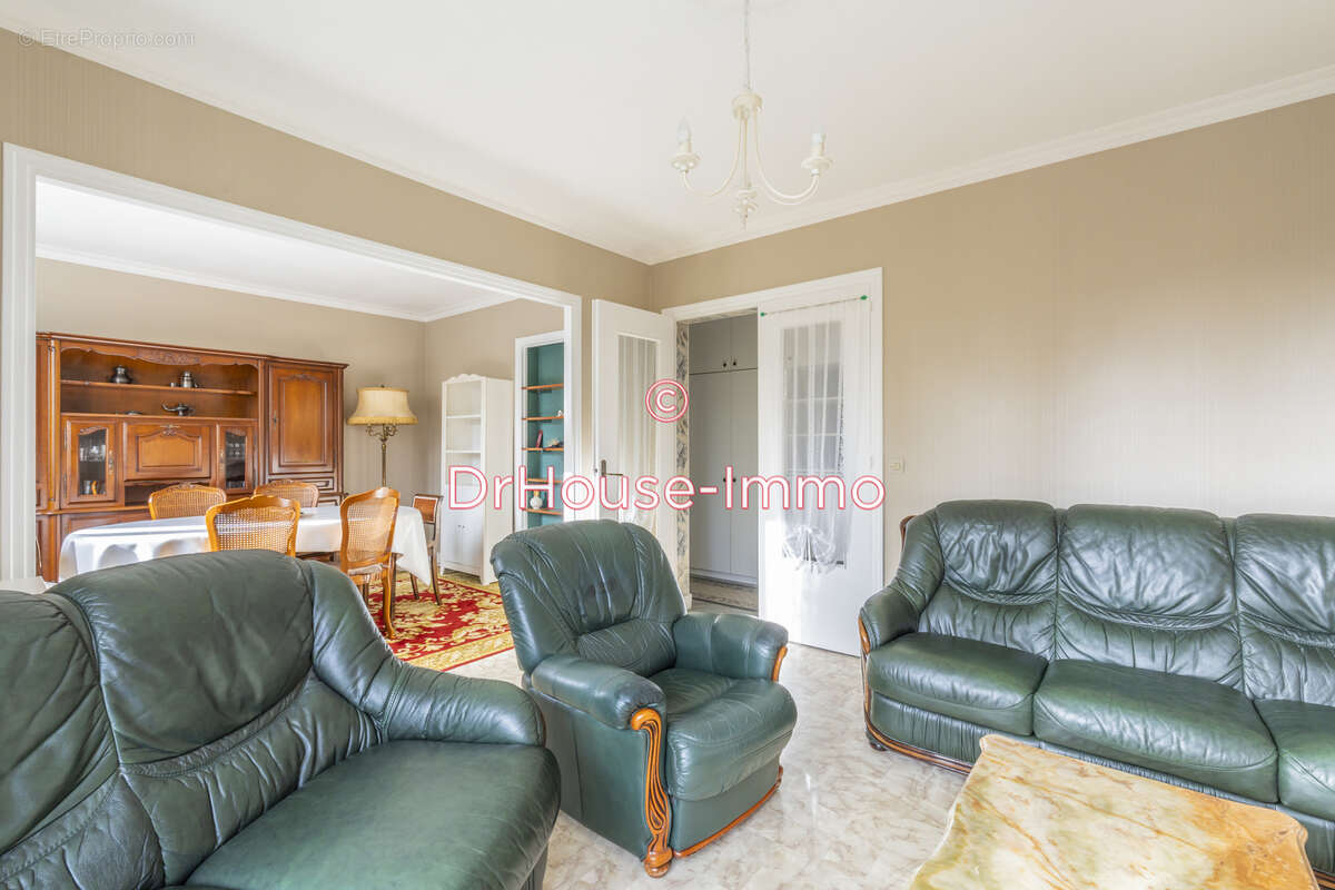 Appartement à LA CELLE-SAINT-CLOUD