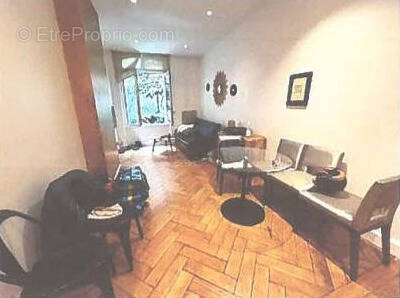 Appartement à PARIS-8E