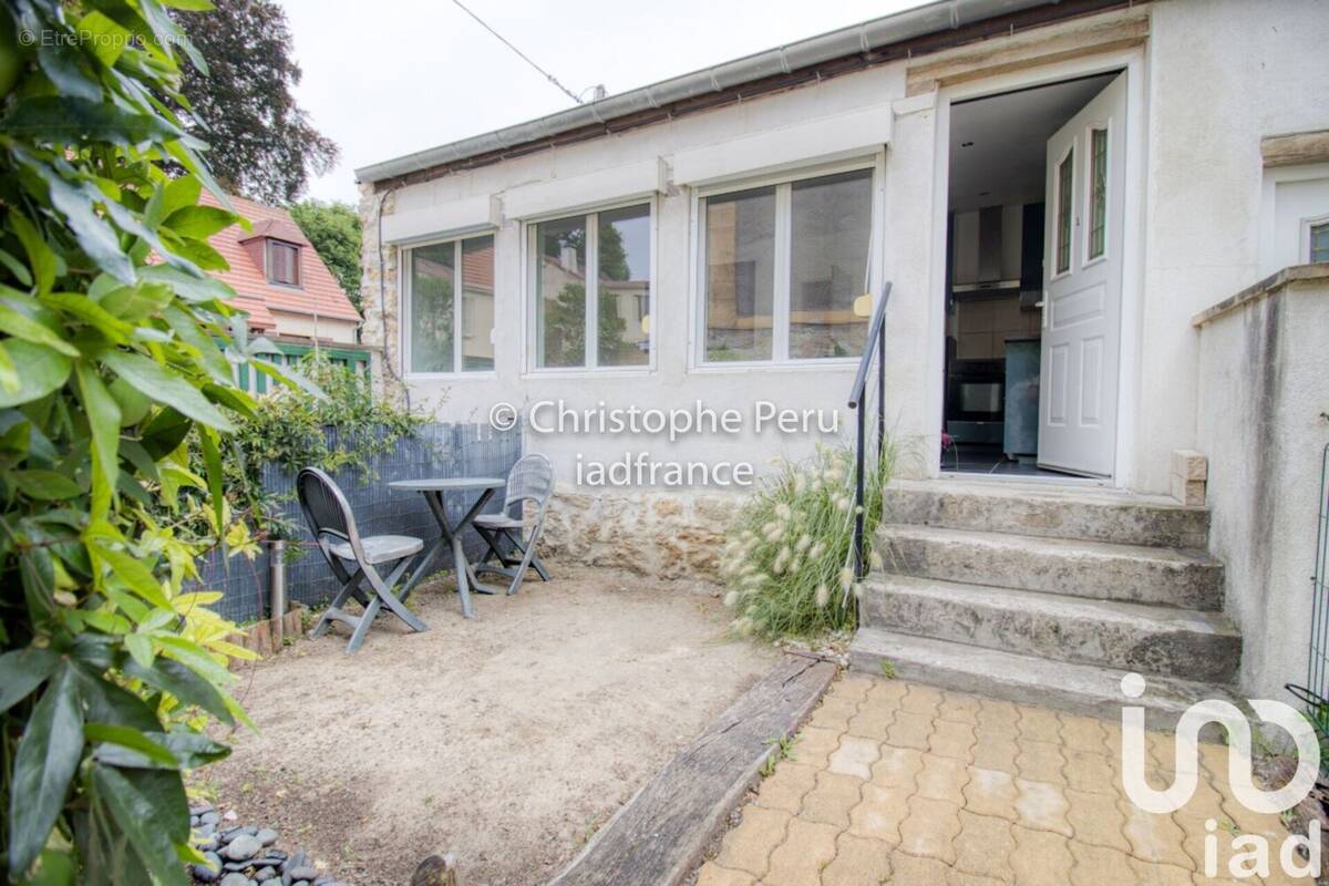 Photo 1 - Appartement à HARDRICOURT