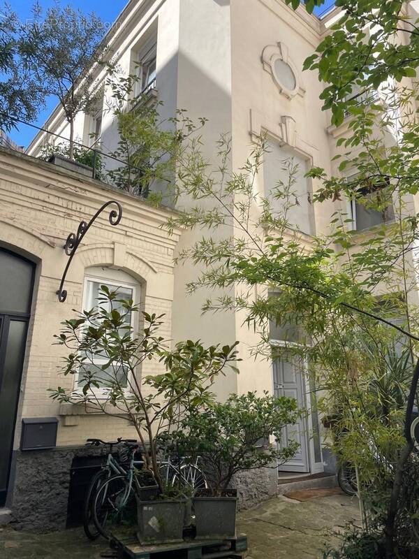 Maison à PARIS-18E