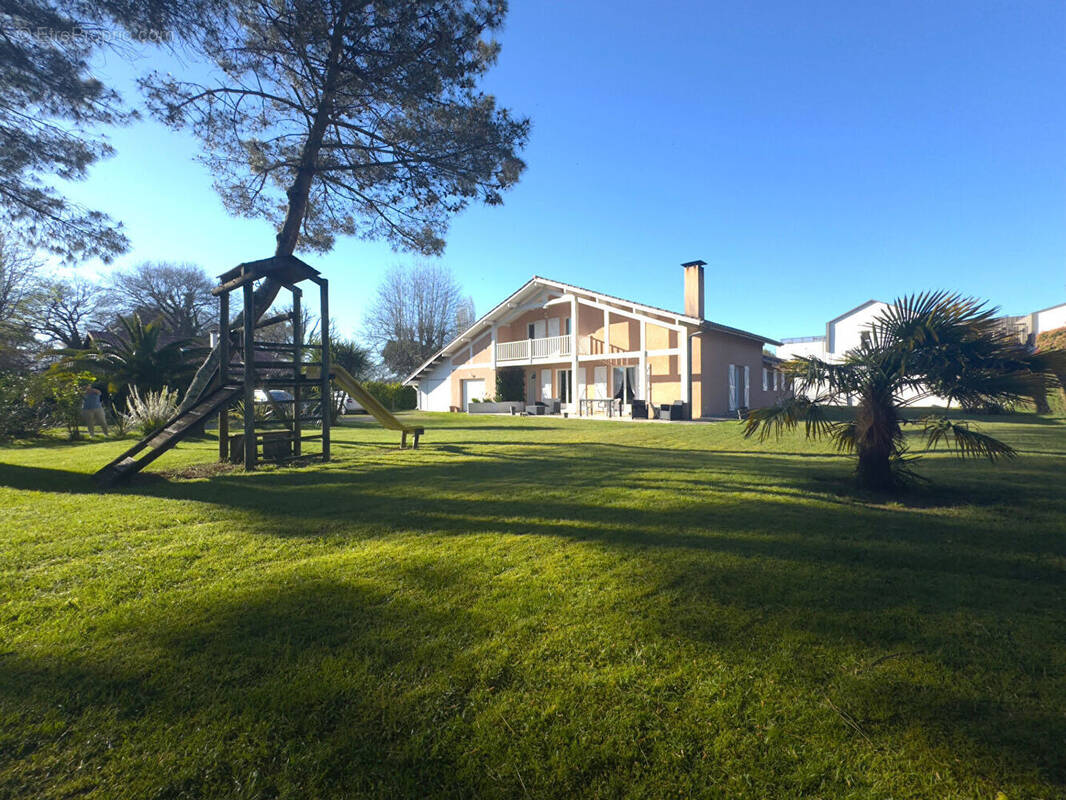 Maison à SAINT-VINCENT-DE-TYROSSE