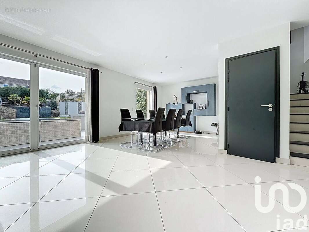 Photo 4 - Maison à LINAS